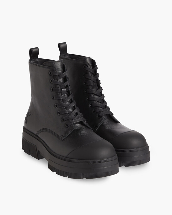 CHUNKY COMBAT LACE-UP BOOTS