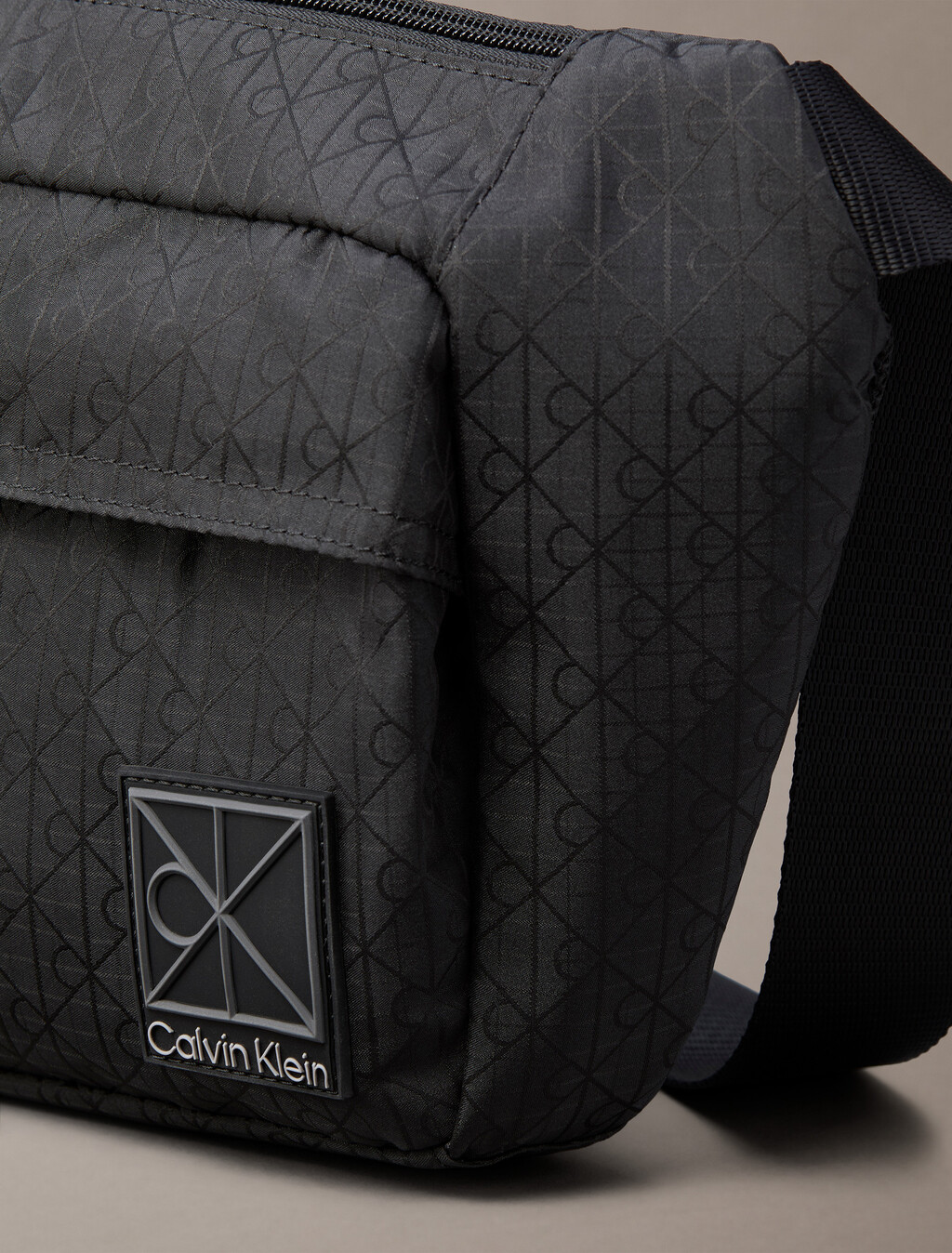 Water-Repellent Ripstop Sling Bum Bag, Black, hi-res