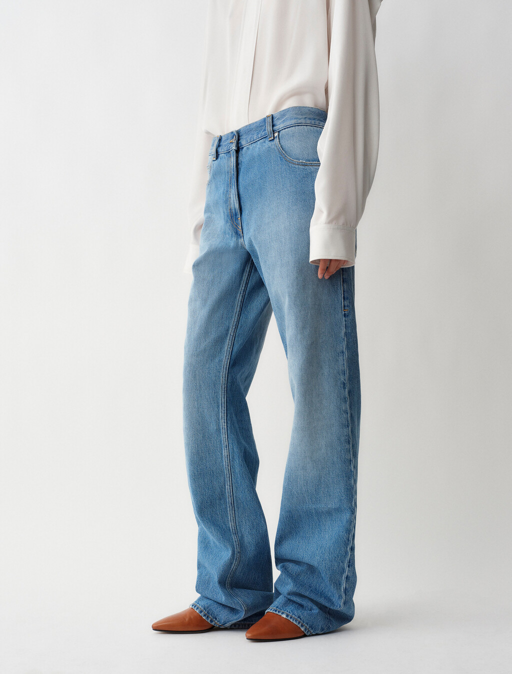 02 Low Rise Straight Jeans, Light Blue, hi-res