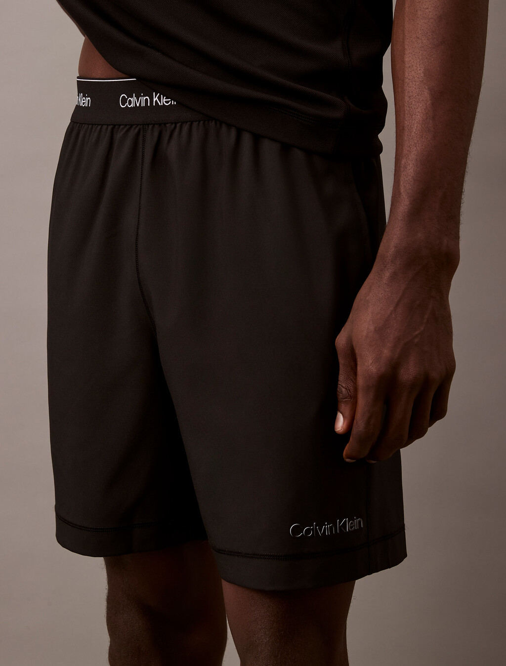 Essential Woven Short, Black, hi-res