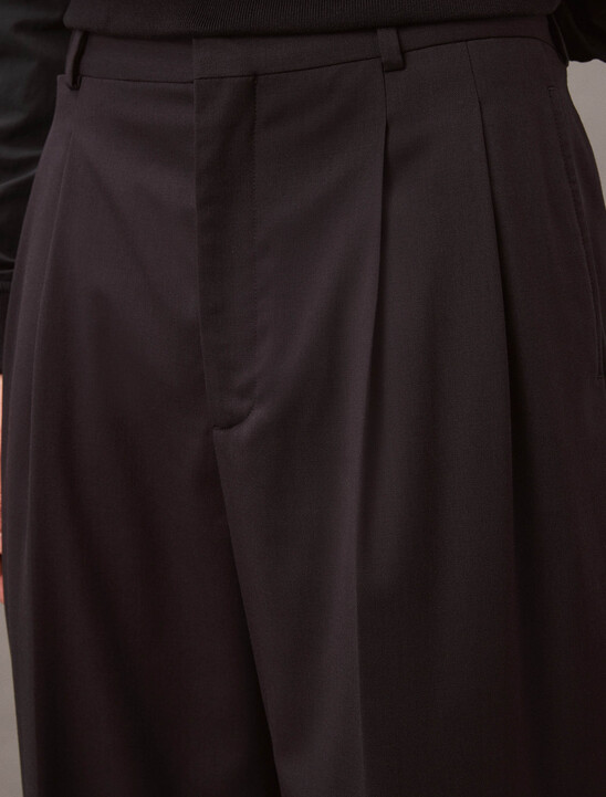 Wool Straight Pleated Trousers