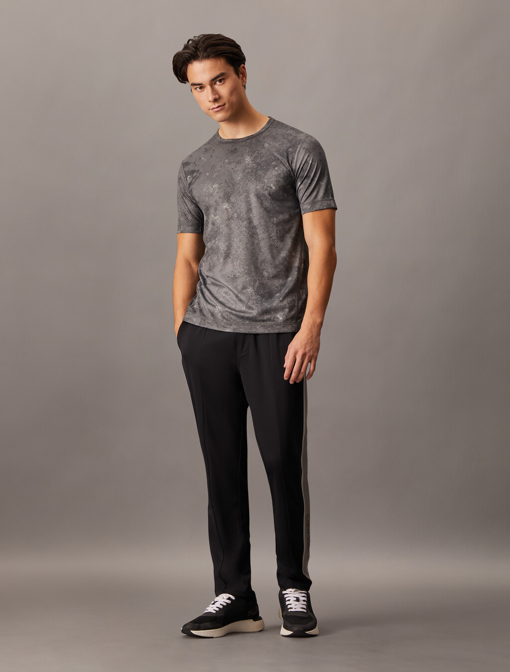 Essentials Short Sleeve Tee, 17732 CSM24F_P005 rev 7_18_23+15_GREY, hi-res