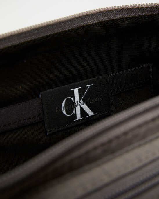 MIX MATERIAL WAIST BAG