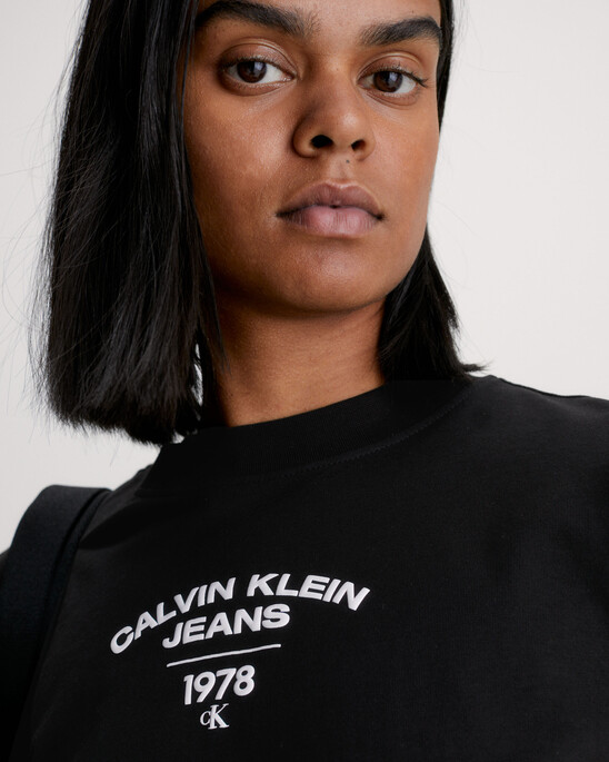 Slim Varsity Logo T-Shirt
