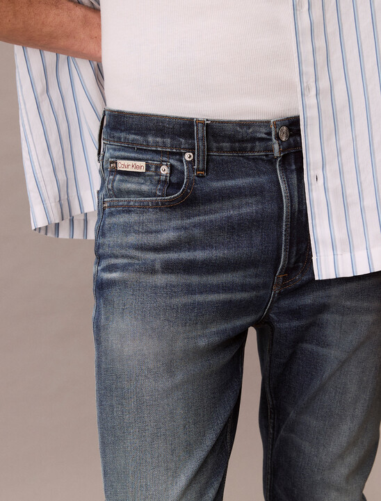 37.5 Slim Taper Jeans