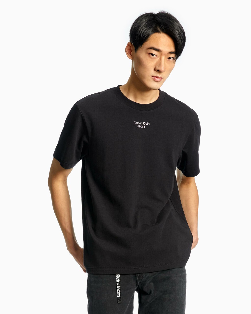 STACKED MICRO LOGO RELAXED TEE, Ck Black, hi-res