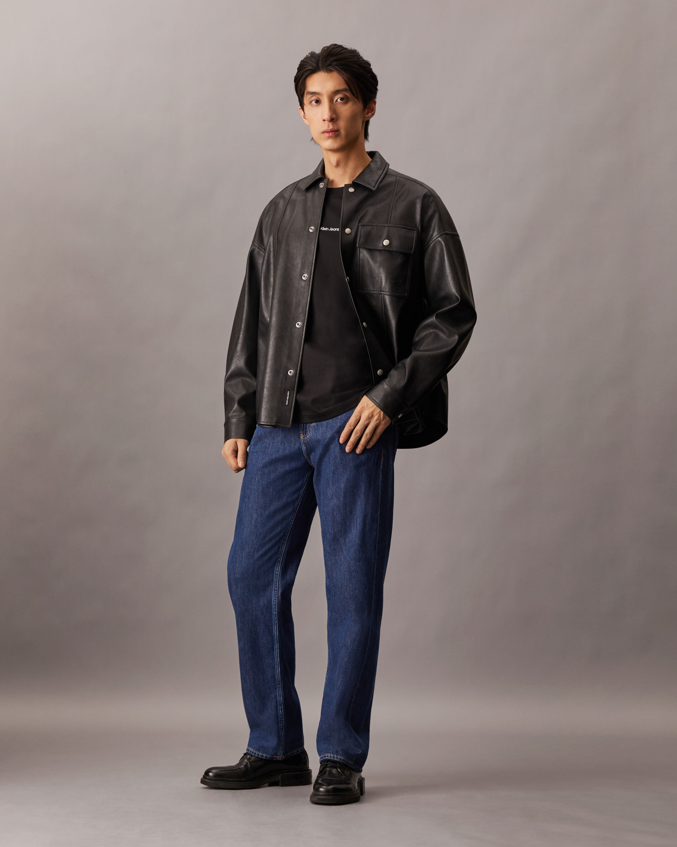 Light Denim 90s Straight Jeans | blue | Calvin Klein Malaysia