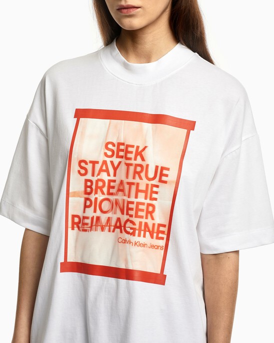 HYBRID COMFORT SLOGAN BOYFRIEND TEE