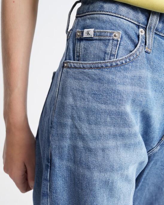 Sustainable 90s Straight Jeans