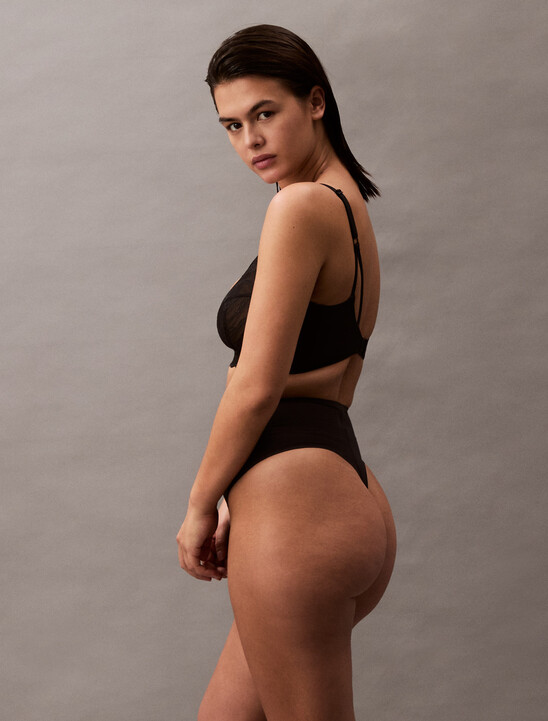 Second Skin Smoothing Thong