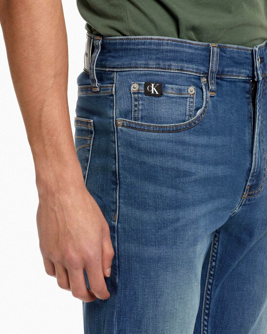 CORE VINTAGE WASH SLIM JEANS