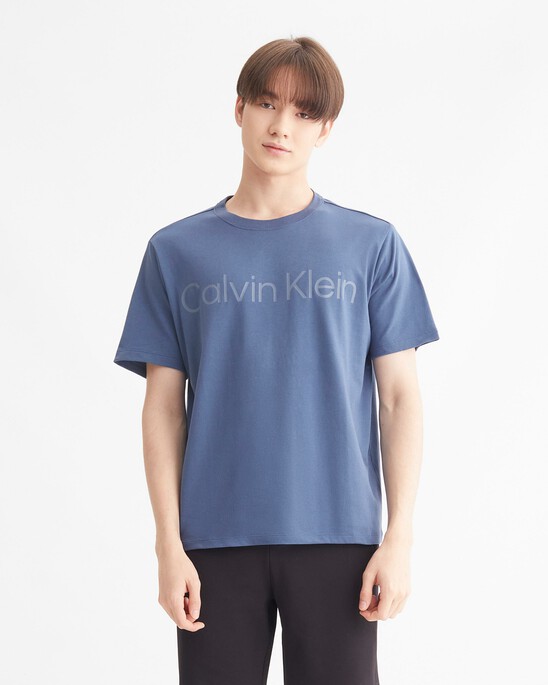 ESSENTIALS LOGO GRAPHIC TEE
