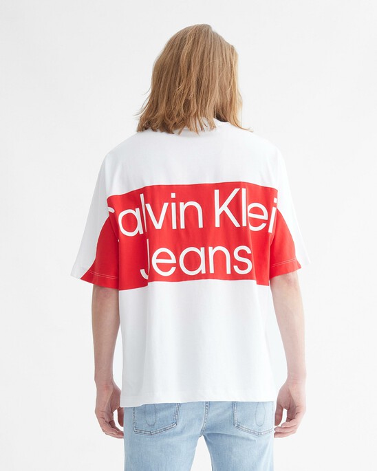 NOCTURAL REDS MOCK NECK BACK LOGO TEE