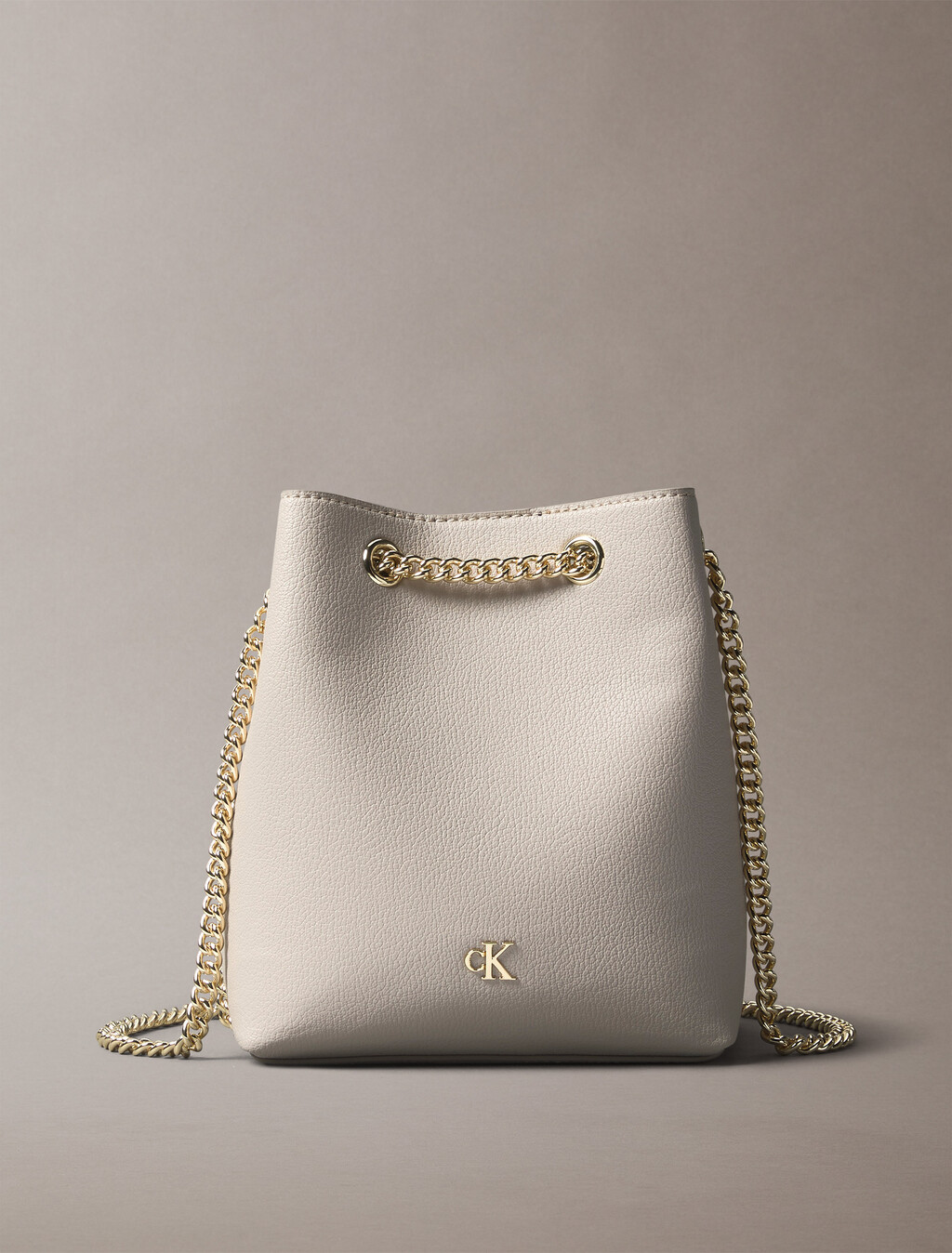 Minimal Monogram Chain Bucket Bag, Chateau, hi-res