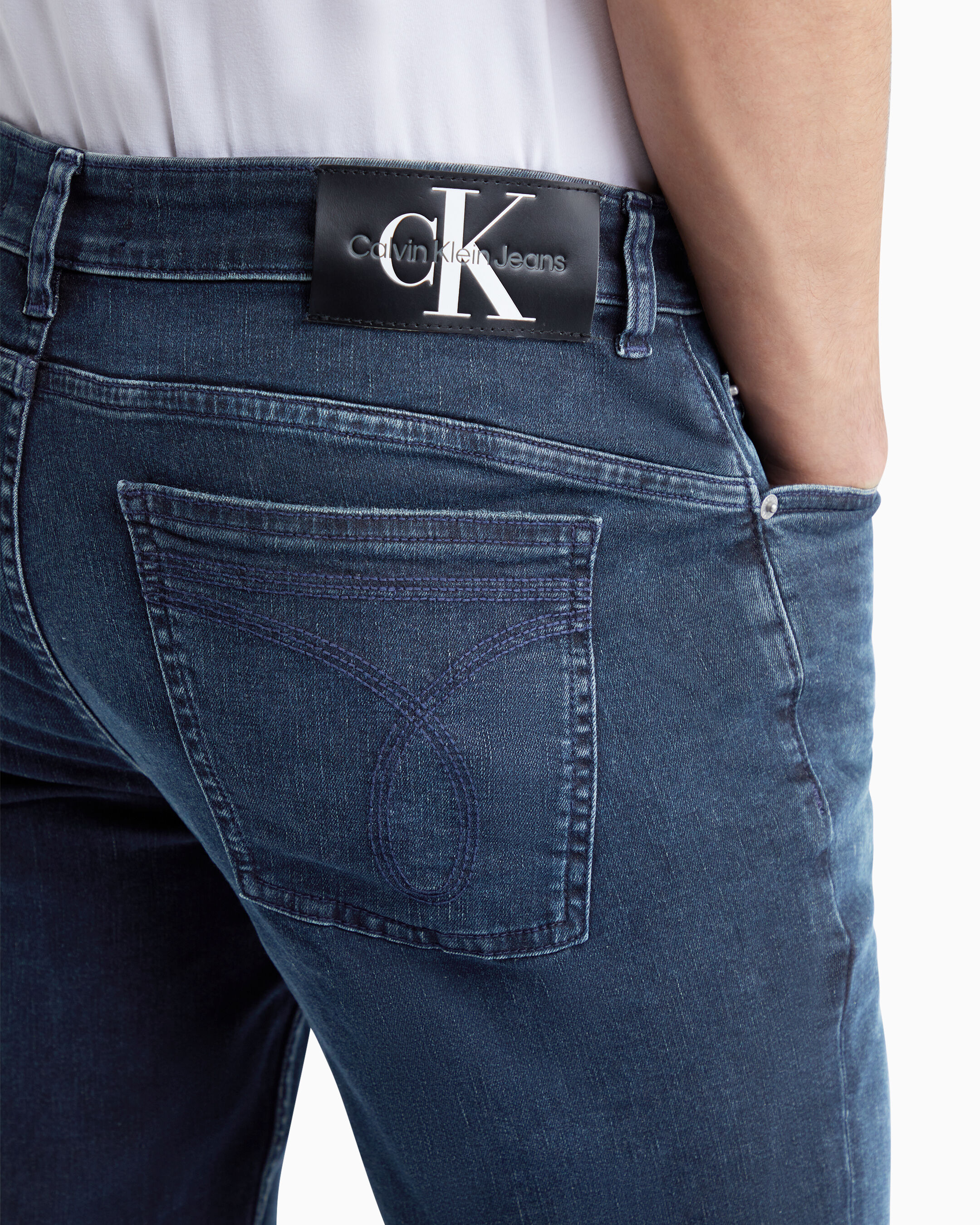 Calvin klein jeans body 2025