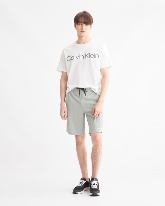 ESSENTIALS LOGO GRAPHIC TEE
