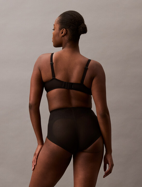 Stay-Put Mesh Brief