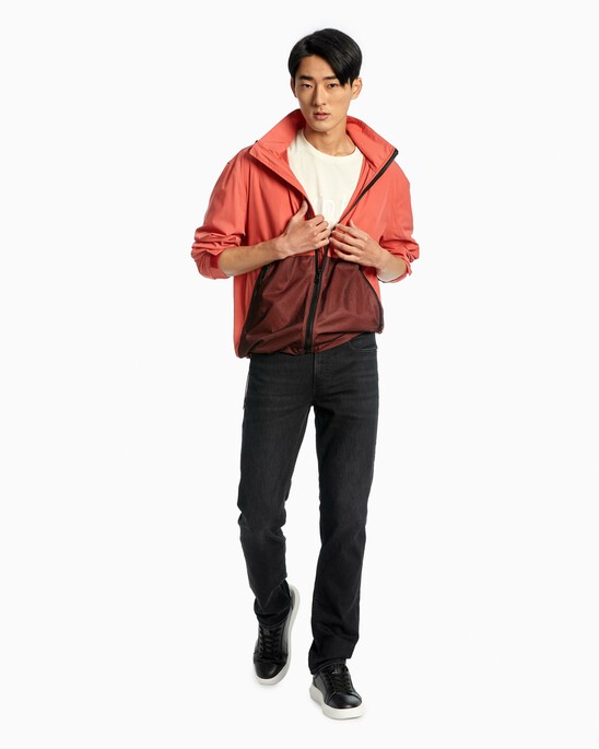 PACKABLE STACKED LOGO WINDBREAKER