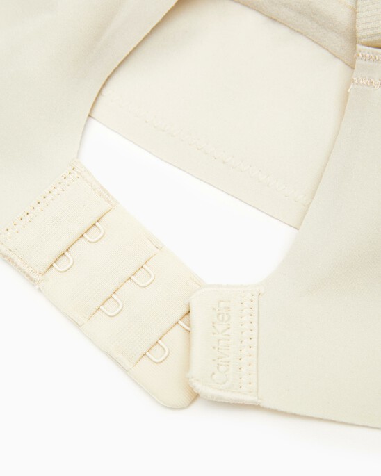 INVISIBLES LACE LIGHTLY LINED TRIANGLE BRA