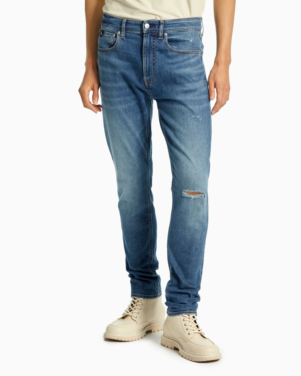 37.5 Distressed Modern Taper Jeans, Med Blue Dstr, hi-res