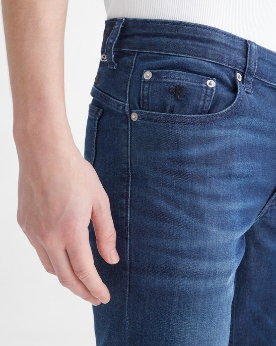 37.5 SLIM BODY JEANS