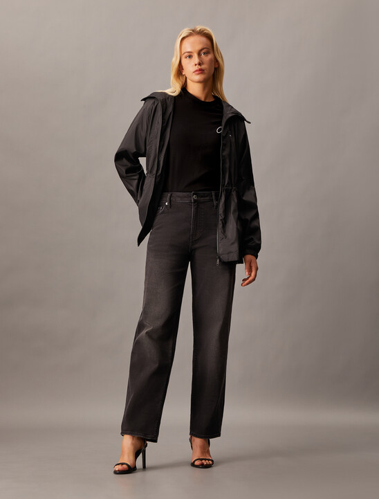 Embroidered Logo T-shirt