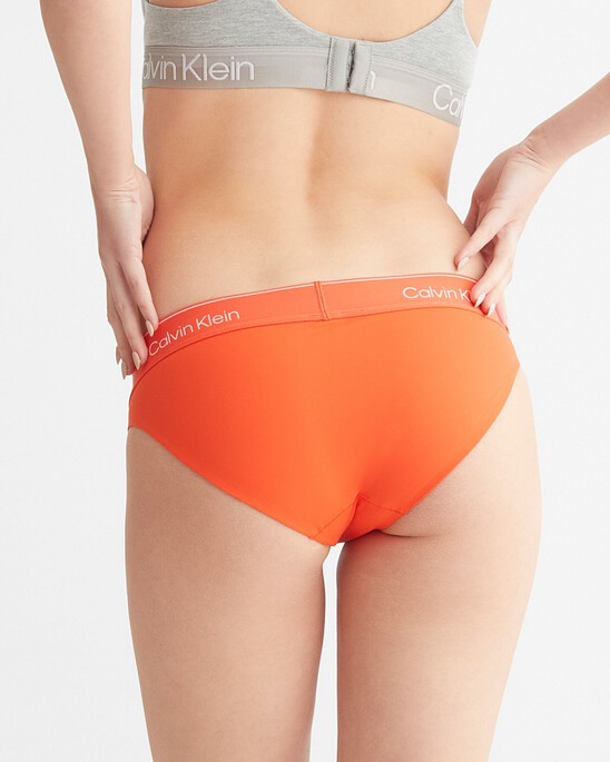 MODERN PERFORMANCE BIKINI