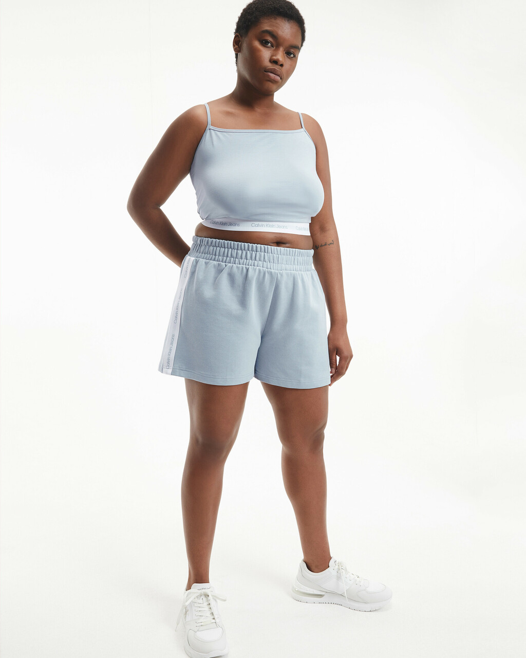 SIDE LOGO TAPE SWEATSHORTS, Silver Sky, hi-res