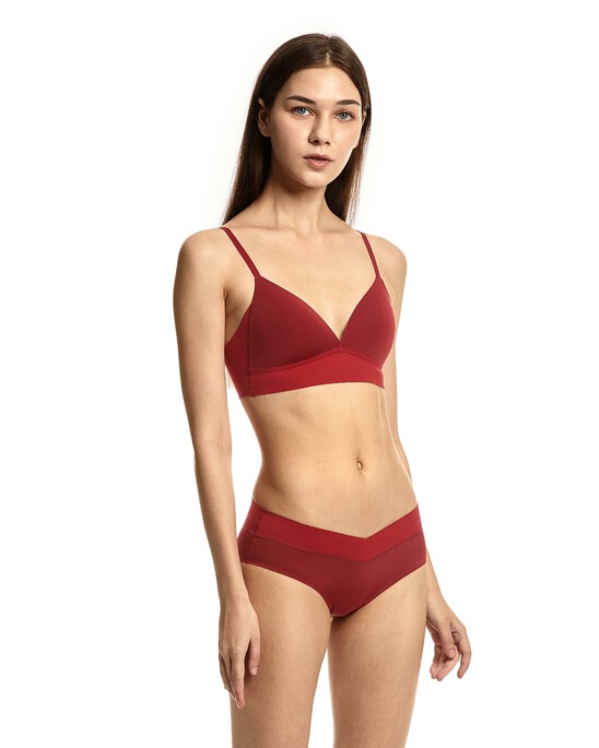 INVISIBLES LIGHTLY LINED TRIANGLE BRA