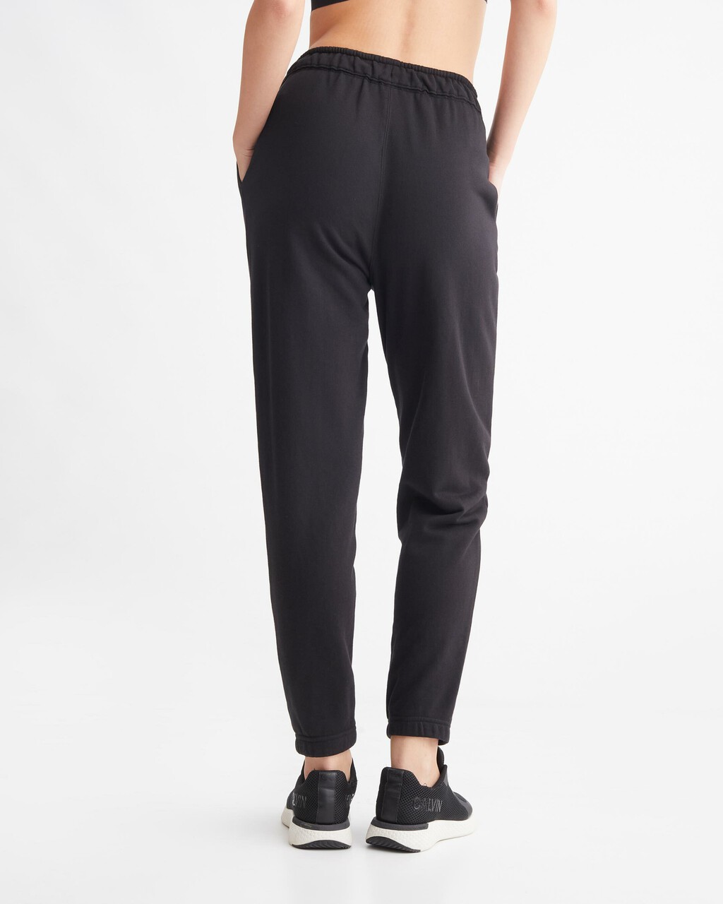 Essentials Knit Sweatpants | black | Calvin Klein Malaysia
