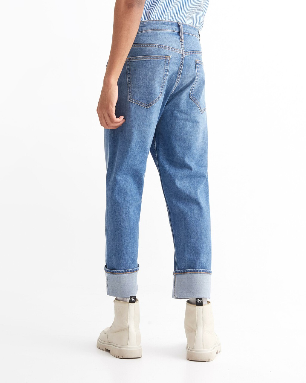 37.5 90s Straight Cropped Jeans, Med Blue Logo Tab, hi-res