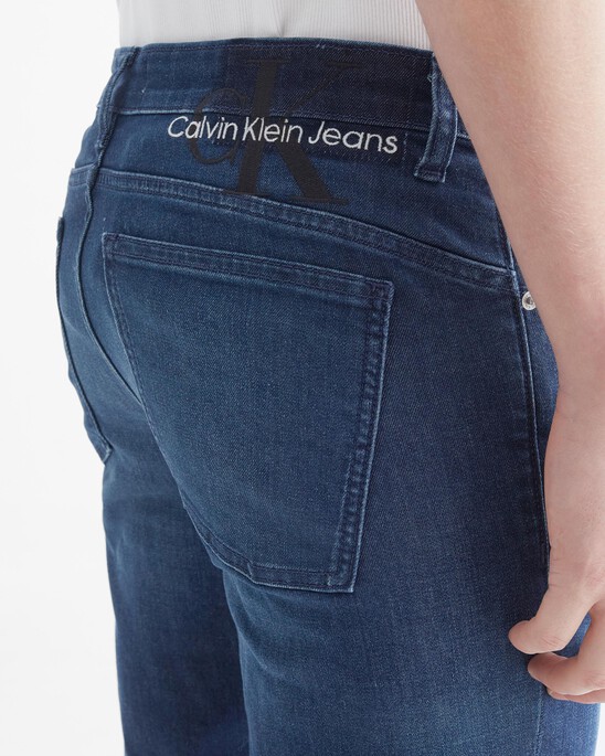 37.5 SLIM BODY JEANS