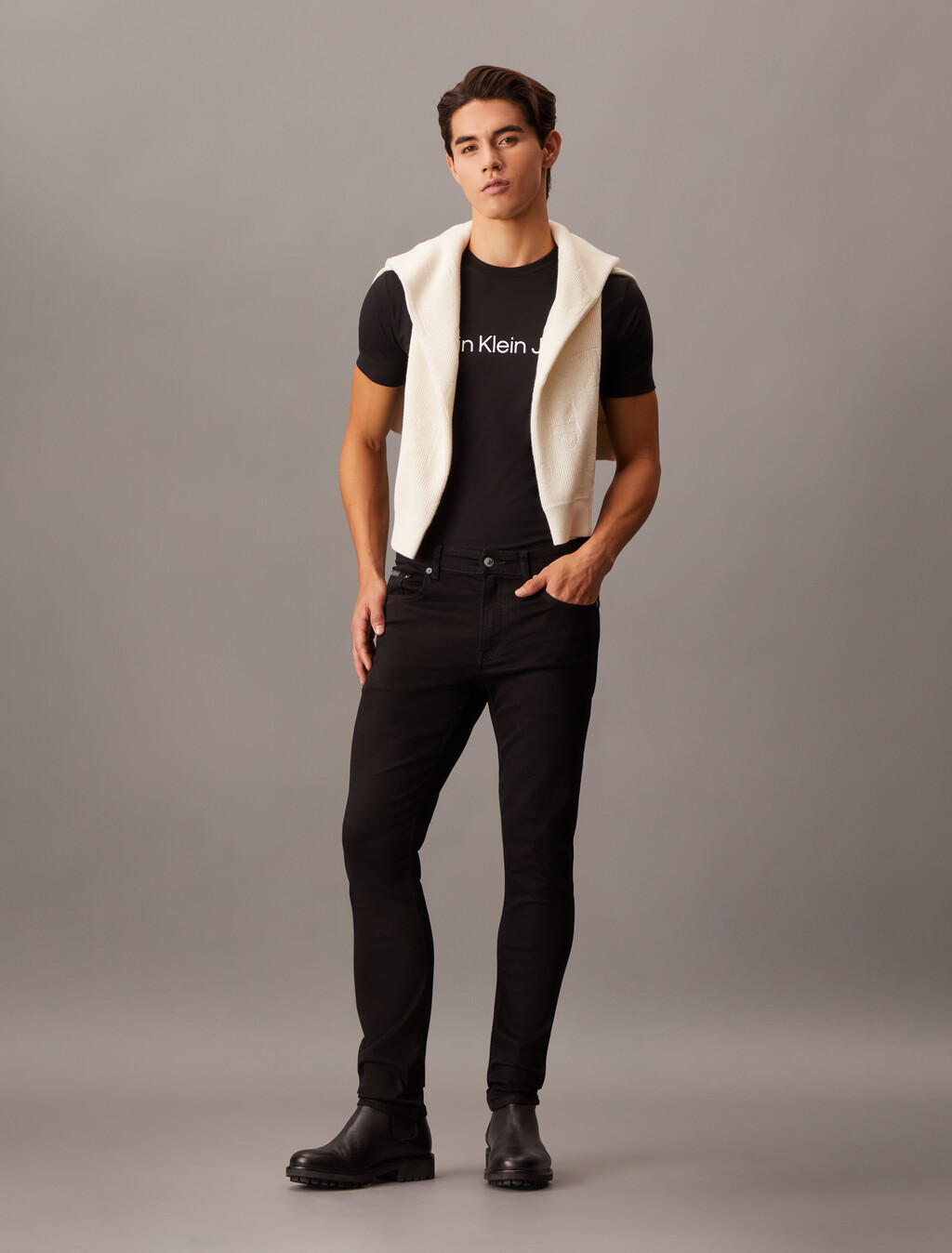 Institutional Logo Slim Short Sleeve Tee, Ck Black, hi-res