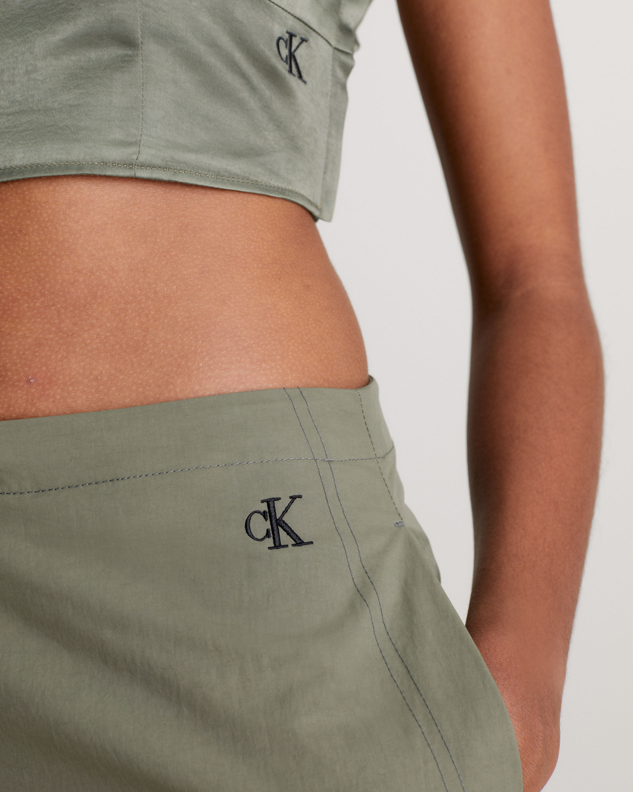 Womens calvin klein pants discount
