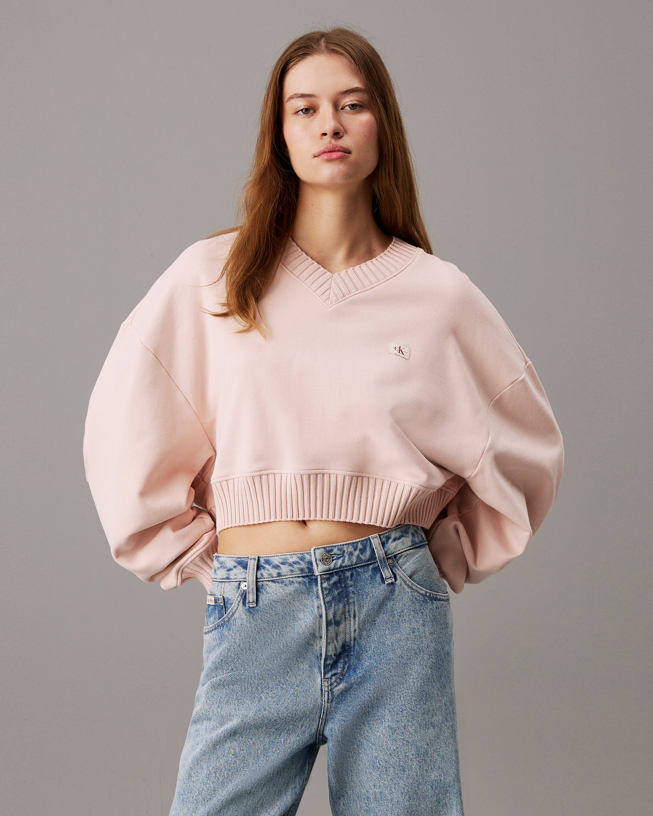 Cropped V neck Sweatshirt pink Calvin Klein Malaysia