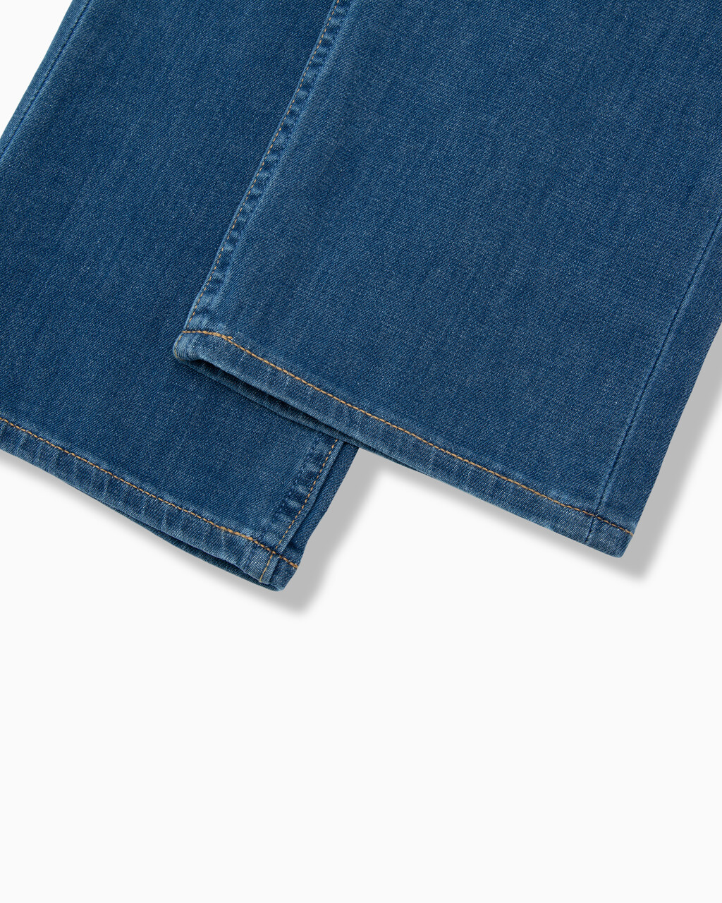 Ultimate Stretch Modern Taper Jeans, MID BLUE, hi-res