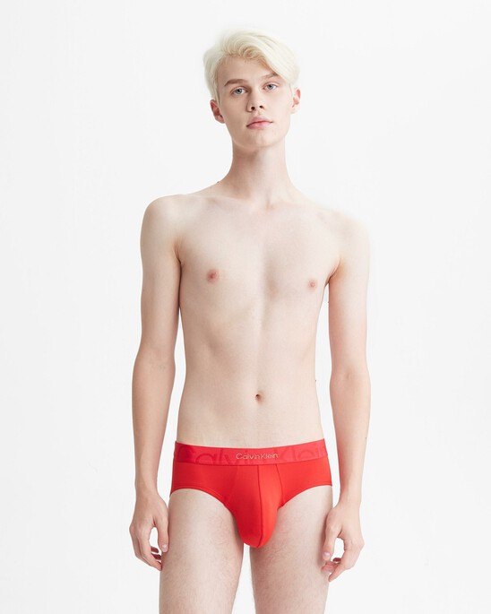 EMBOSSED ICON HIPSTER BRIEFS