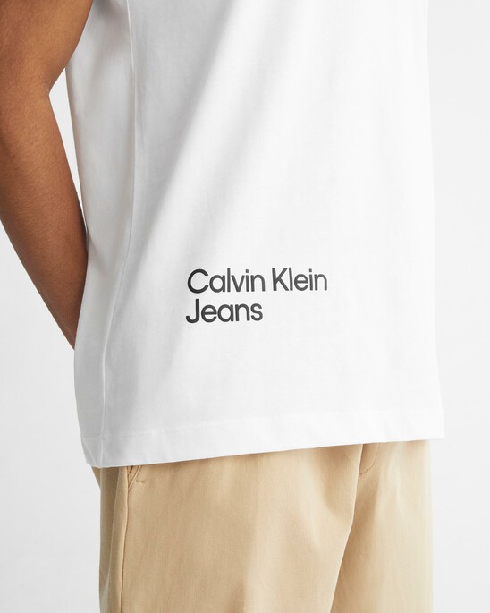 MOVEMENTS BLURRY PRINT TEE