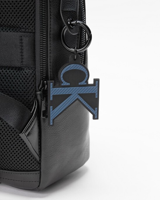 TAGGED MINIMAL BACKPACK 40 CM