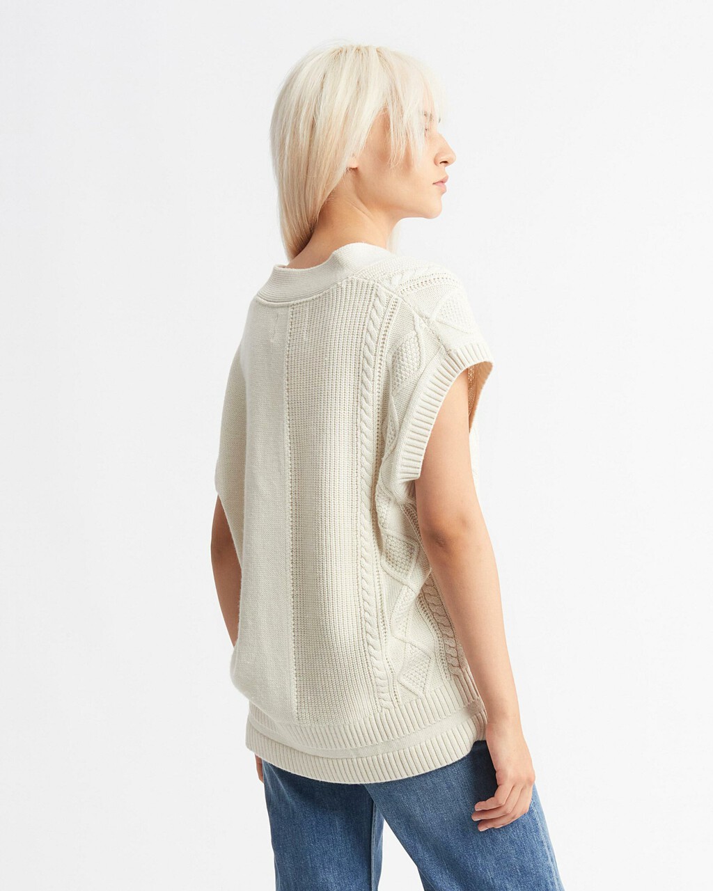 Cable Knit Sweater Vest | white | Calvin Klein Malaysia