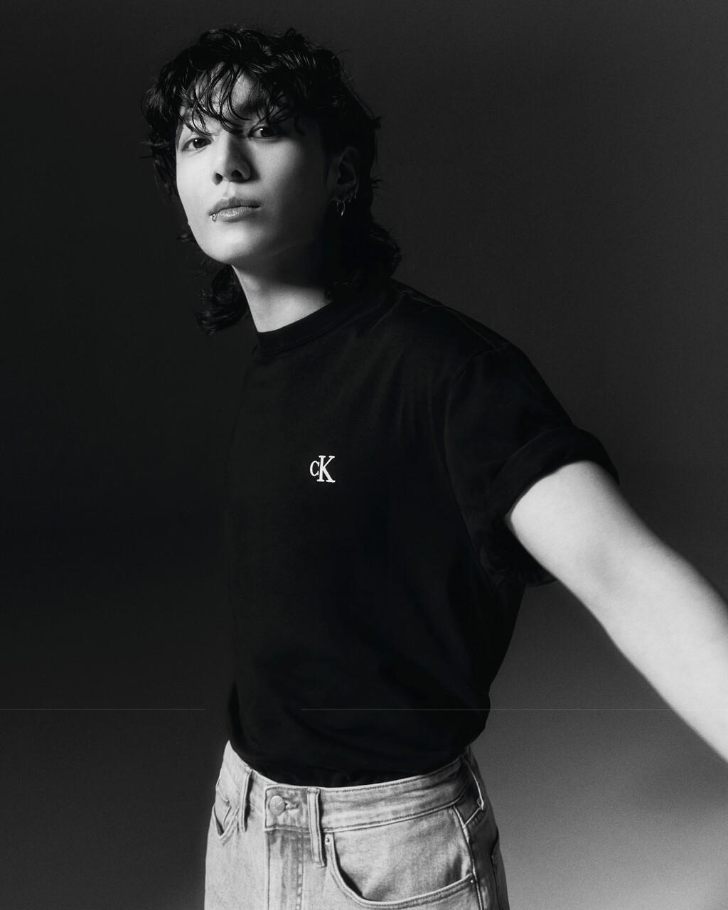 CALVIN LOGO CREW NECK TEE, Black Beauty, hi-res