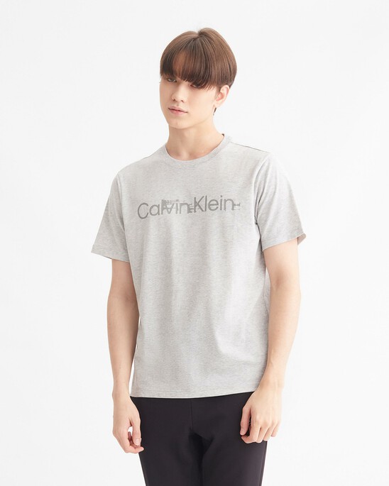 ESSENTIALS LOGO GRAPHIC TEE