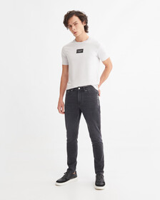Nocturnal Reds Tee, GHOST GREY, hi-res