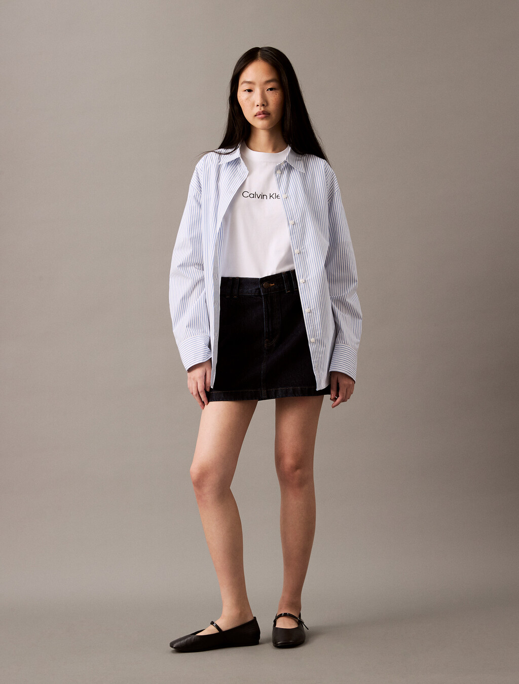 Relaxed Standard Logo Crewneck Tee, Brilliant White, hi-res