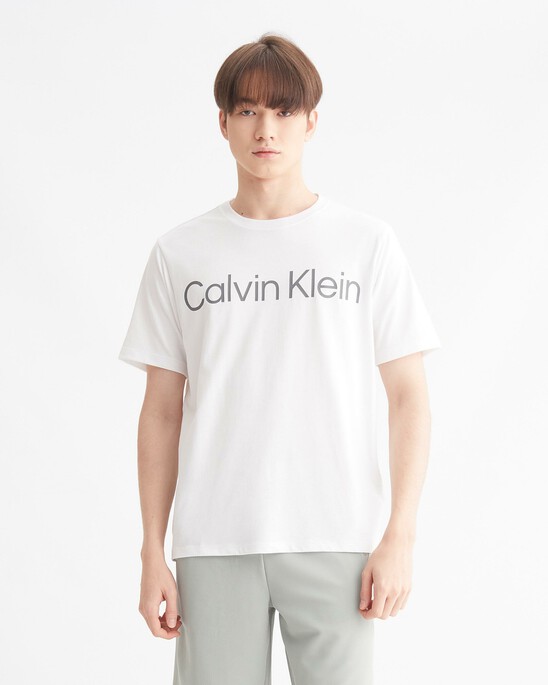 ESSENTIALS LOGO GRAPHIC TEE