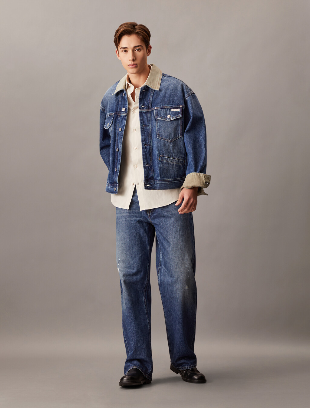 Essentials Monogram Slim Shirt, Moonbeam, hi-res
