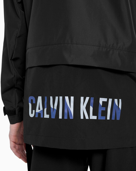 DETACHABLE JACKETCK BLACK