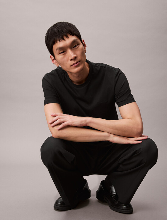 Solid Liquid Touch Crewneck Tee