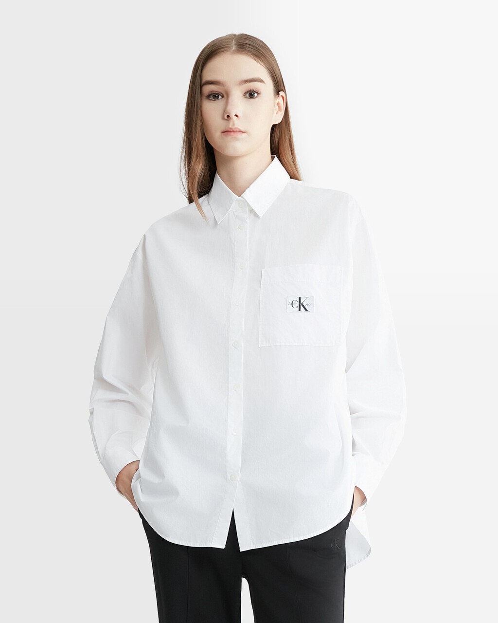 Essential Woven Label Relaxed Shirt, Bright White, hi-res