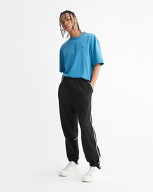 CALVIN LOGO CREW NECK TEE, FAIENCE-420CFG, hi-res